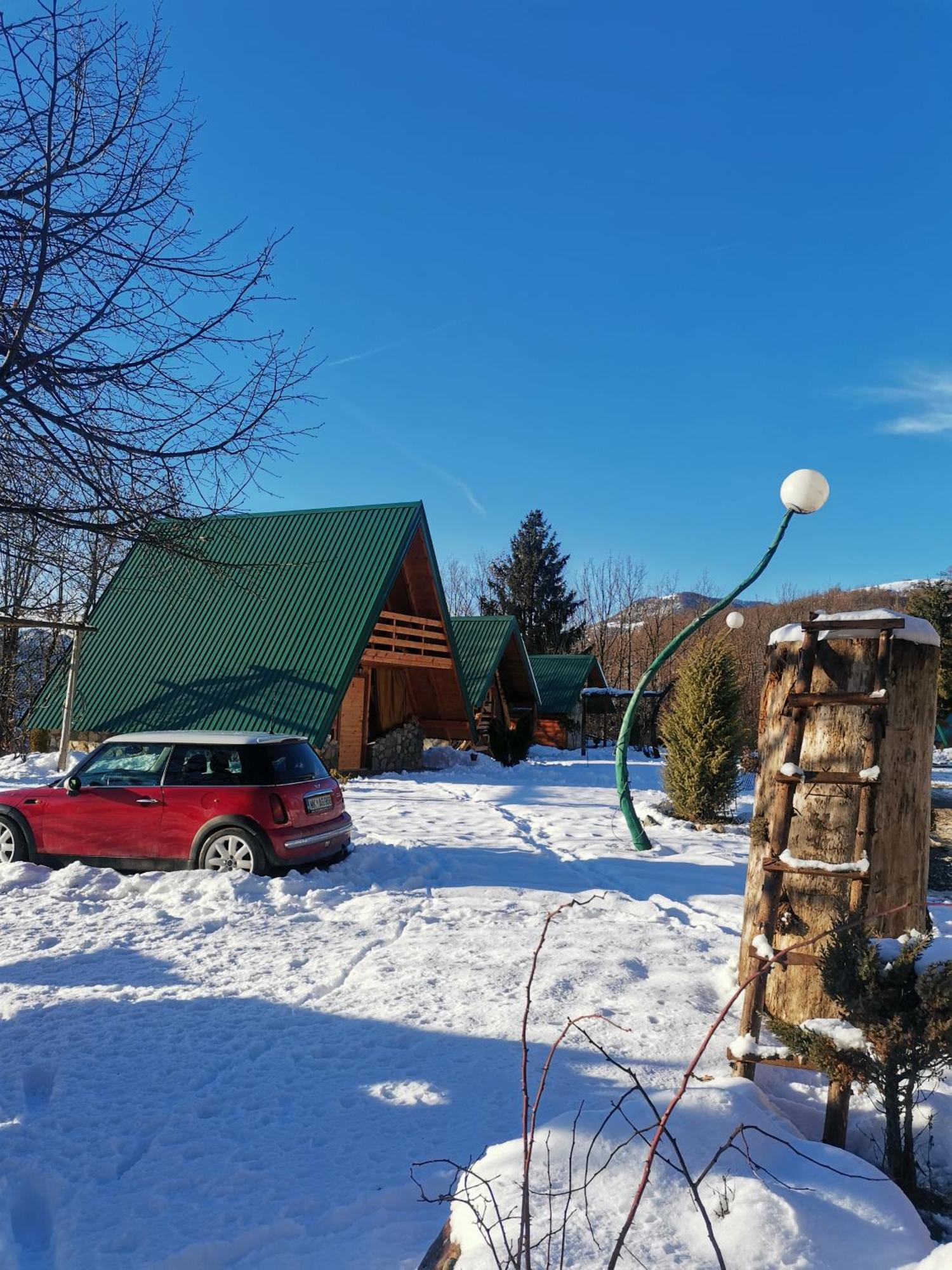 Gazela Bungalov 1 モイコヴァツ エクステリア 写真