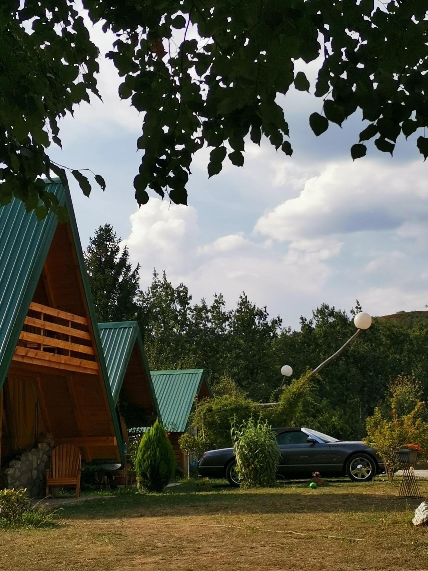 Gazela Bungalov 1 モイコヴァツ エクステリア 写真